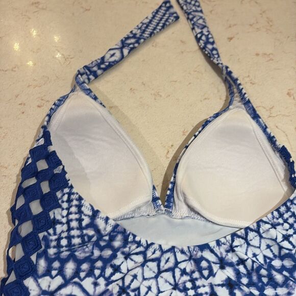 Profile by Gottex top bikini triangle tankini top. Cinched cutout sides. - Picture 4 of 6